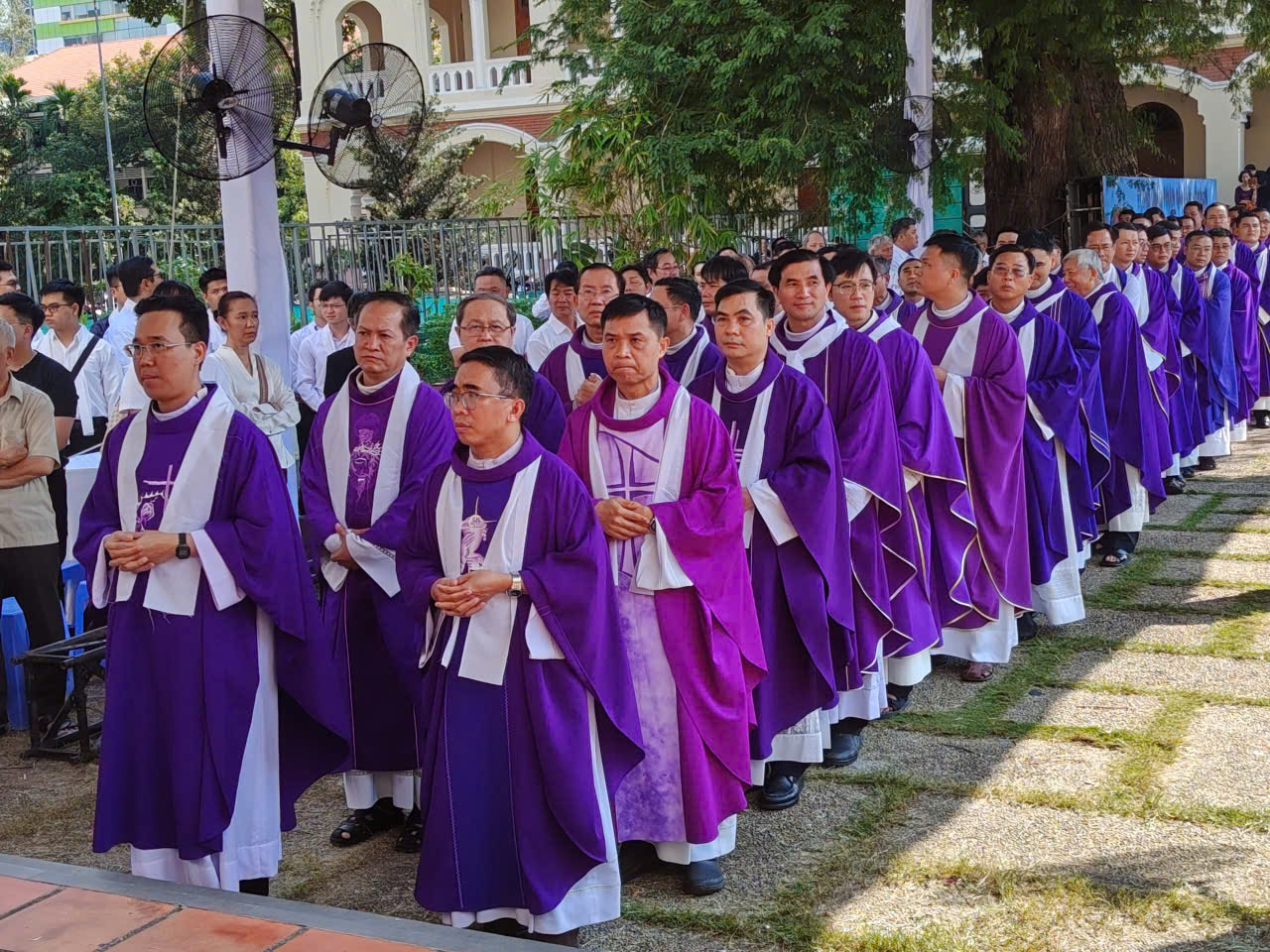 Thánh lễ ban chiều cầu nguyện cho Đức cố Hồng y Gioan Baotixita
